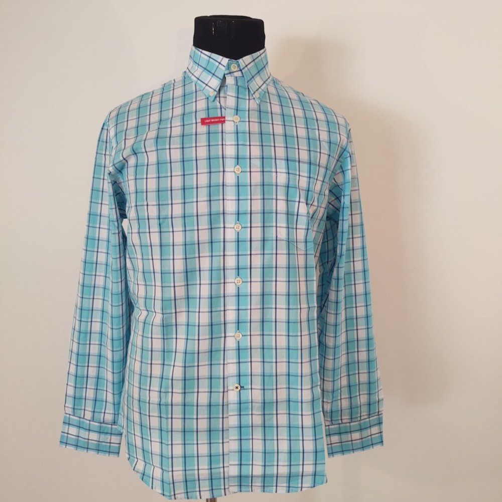 IZOD LIGHT WEIGHT POPLIN MEN LONG SLEEVE DRESS SHIRT - SIZE MEDIUM